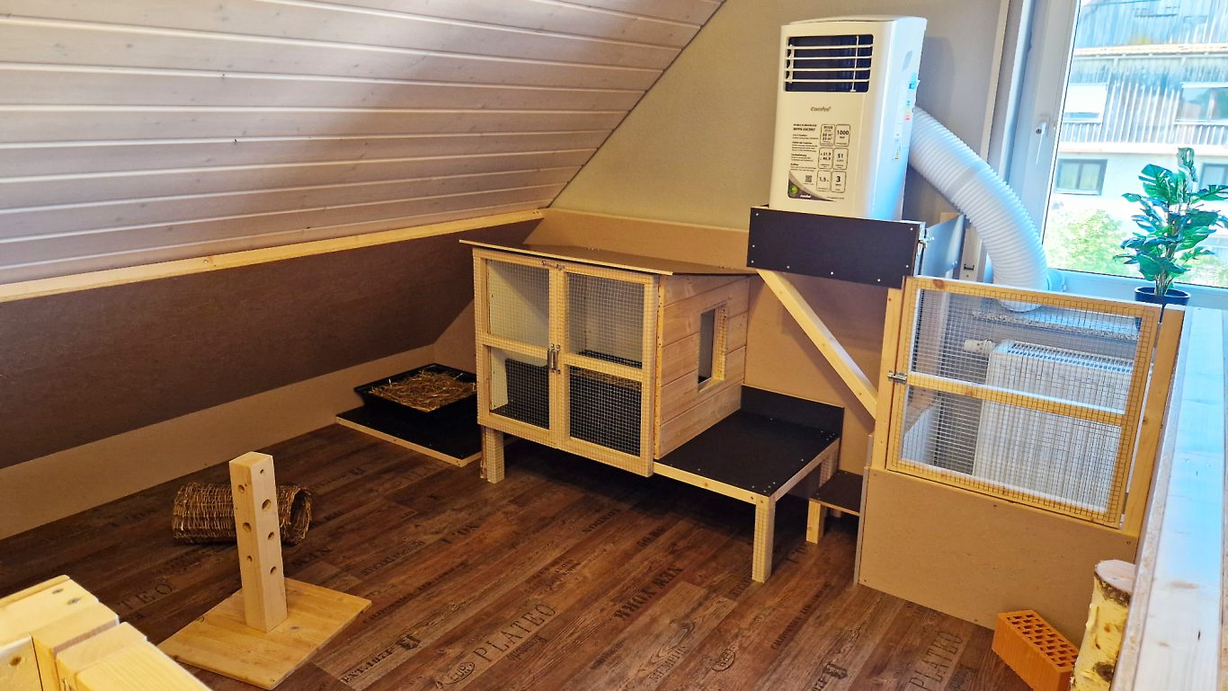 Kaninchen Pension Zum Waldblick · Innenhaltung mit Klimaanlage Kaninchen Pension Zum Waldblick